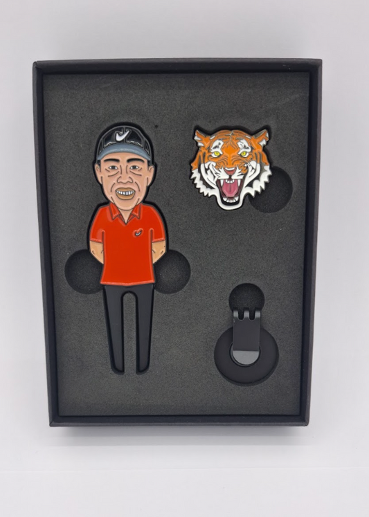 Tiger Woods Divot repair tool and ball marker backside golf gift